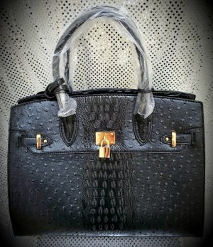 Black Croc Style Purse!