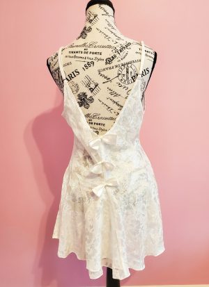 Lingerie: White Nightie (Glam)